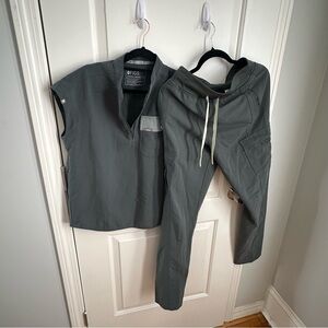 Figs Women's Charcoal Track Pants & Top Set